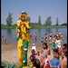 Clown sur des échasses